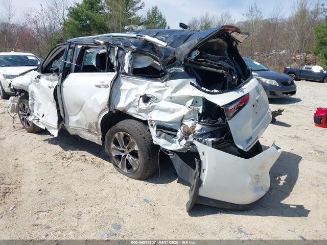 Продаж на аукціоні авто 2021 Toyota Highlander Xle, vin: 5TDHZRBHXMS080314, номер лоту: 44915107