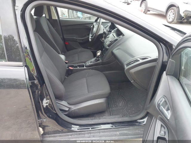 Продажа на аукционе авто 2017 Ford Focus Se, vin: 1FADP3F22HL298445, номер лота: 44915129