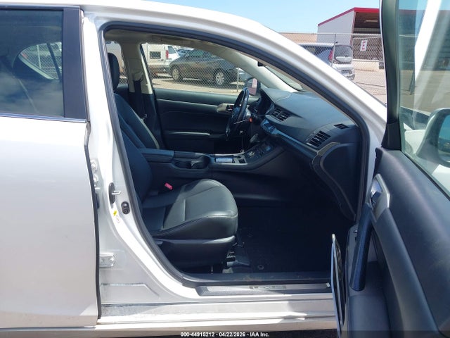 44915212 :رقم المزاد ، JTHKD5BH1F2238139 vin ، 2015 Lexus Ct 200h مزاد بيع