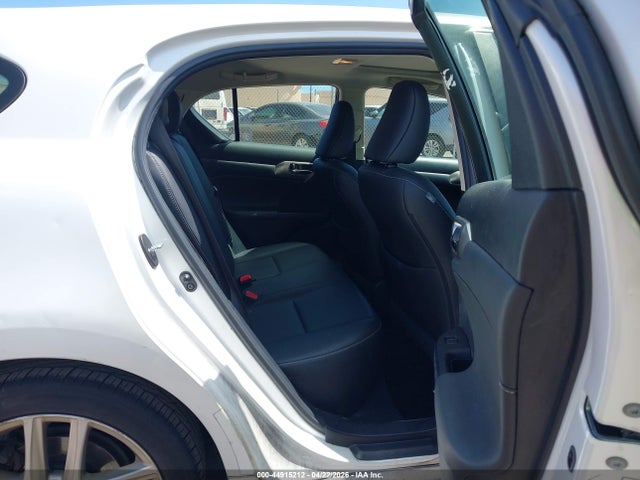 44915212 :رقم المزاد ، JTHKD5BH1F2238139 vin ، 2015 Lexus Ct 200h مزاد بيع