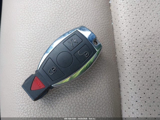 44915264 :رقم المزاد ، WDDHF8HBXBA485109 vin ، 2011 Mercedes-benz E 350 4matic مزاد بيع