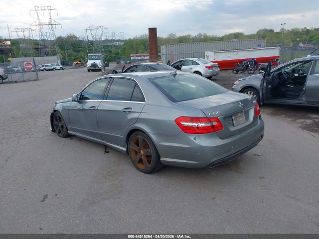 44915264 :رقم المزاد ، WDDHF8HBXBA485109 vin ، 2011 Mercedes-benz E 350 4matic مزاد بيع