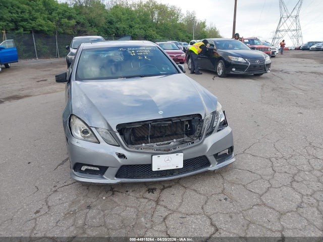 44915264 :رقم المزاد ، WDDHF8HBXBA485109 vin ، 2011 Mercedes-benz E 350 4matic مزاد بيع