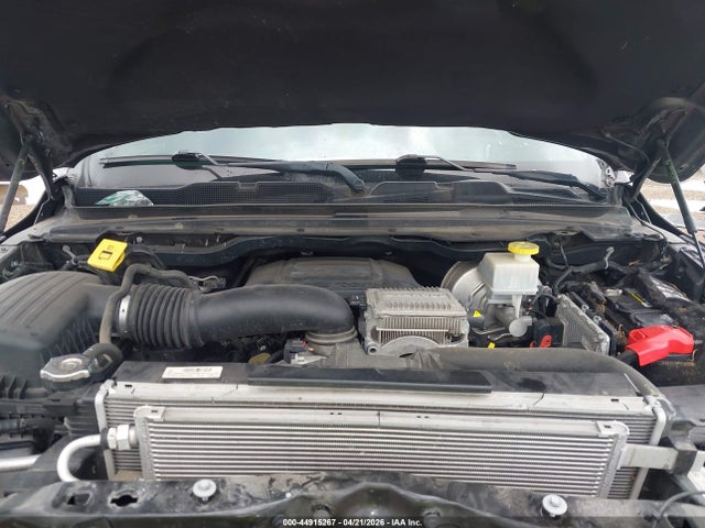 2022 Ram 1500 Laramie  4x2 5'7 Box მანქანა იყიდება აუქციონზე, vin: 1C6RREJT6NN127047, აუქციონის ნომერი: 44915267