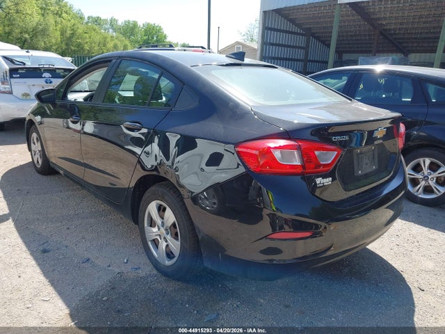 Продаж на аукціоні авто 2018 Chevrolet Cruze Ls Auto, vin: 1G1BC5SM6J7206714, номер лоту: 44915293