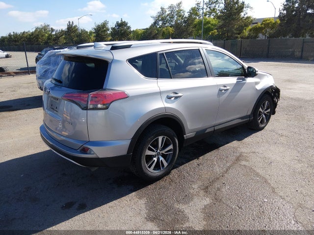 2T3WFREV9GW253812 Toyota Rav4 Xle