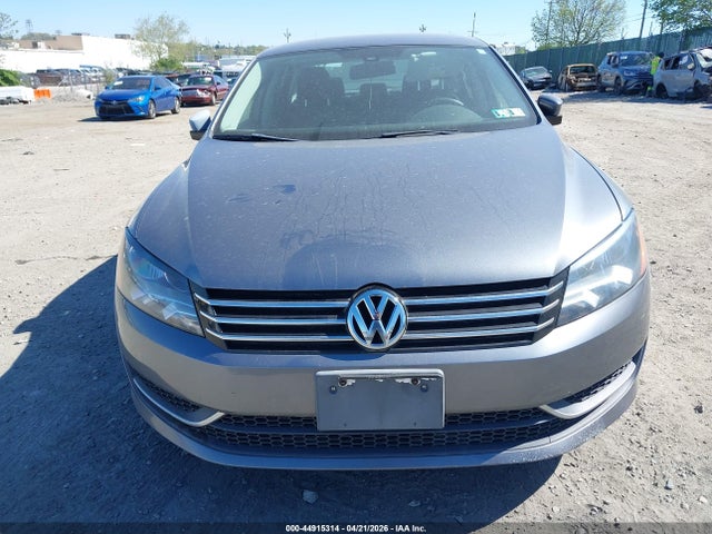 Продаж на аукціоні авто 2014 Volkswagen Passat 1.8t S, vin: 1VWAT7A36EC030037, номер лоту: 44915314