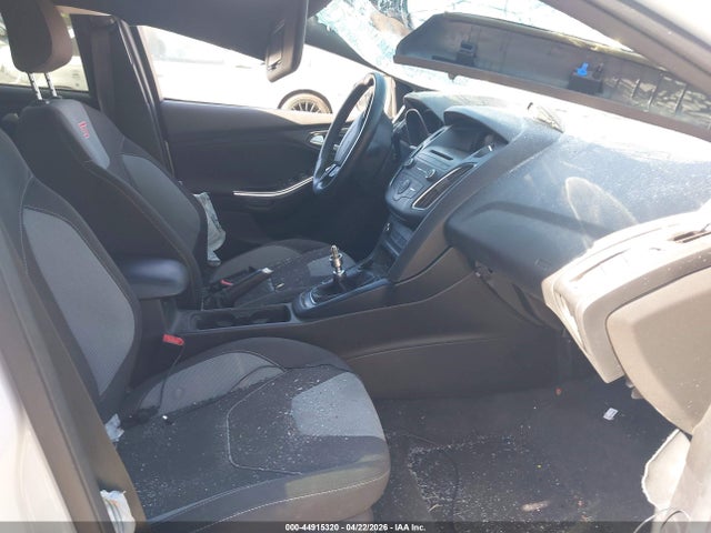 2016 Ford Focus St მანქანა იყიდება აუქციონზე, vin: 1FADP3L96GL225756, აუქციონის ნომერი: 44915320