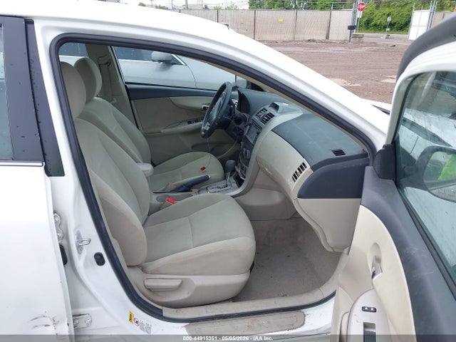 2013 Toyota Corolla Le მანქანა იყიდება აუქციონზე, vin: 2T1BU4EE7DC092857, აუქციონის ნომერი: 44915351