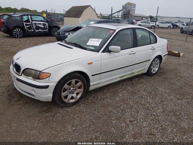 44915393 :رقم المزاد ، WBAET37483NJ34248 vin ، 2003 Bmw 325i مزاد بيع