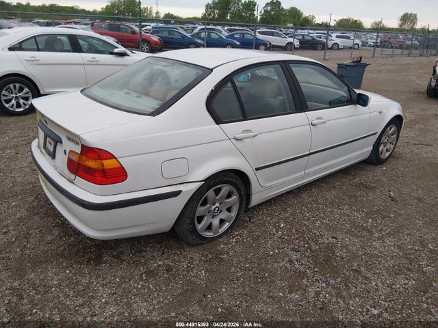 44915393 :رقم المزاد ، WBAET37483NJ34248 vin ، 2003 Bmw 325i مزاد بيع