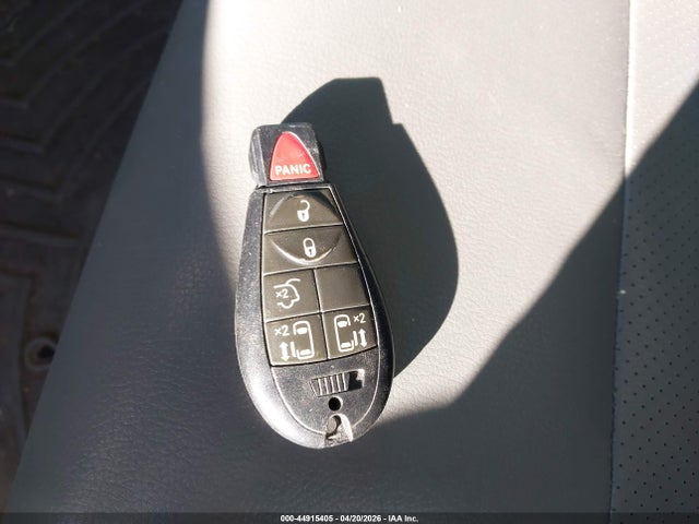 Aukcja sprzedaży 2011 Volkswagen Routan Se, vin: 2V4RW3DG9BR717042, numer aukcji: 44915405