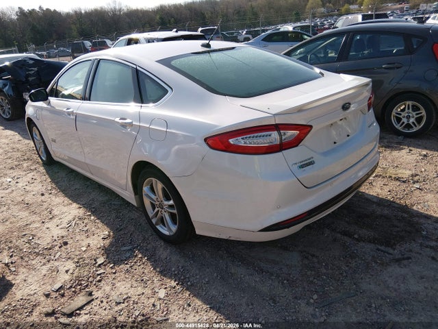 Продажа на аукционе авто 2016 Ford Fusion Energi Titanium, vin: 3FA6P0SU4GR289244, номер лота: 44915428
