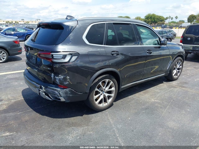44915469 :رقم المزاد ، 5UXCR4C03N9K67673 vin ، 2022 Bmw X5 Sdrive40i مزاد بيع