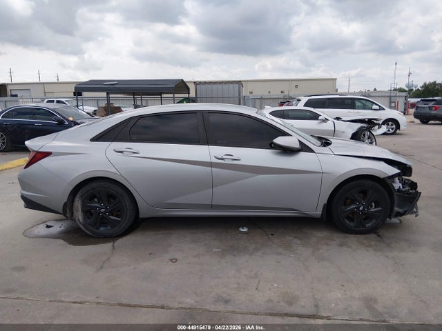 Hyundai ELANTRA SEL 2022 5NPLM4AG2NH077080 Image 13