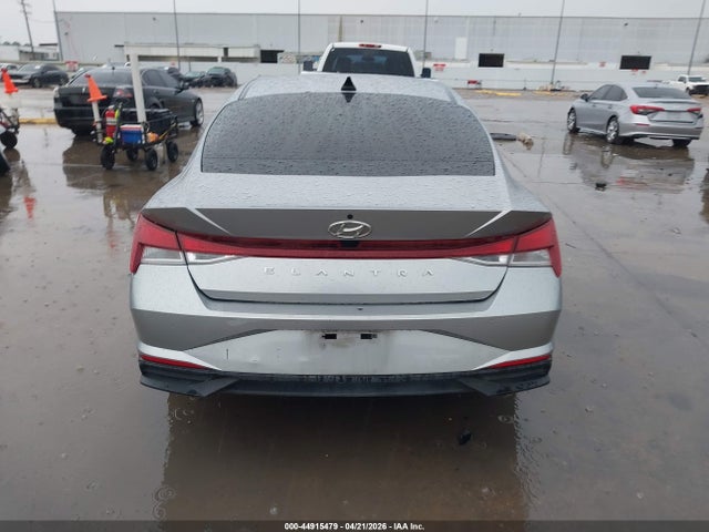 Hyundai ELANTRA SEL 2022 5NPLM4AG2NH077080 Image 16