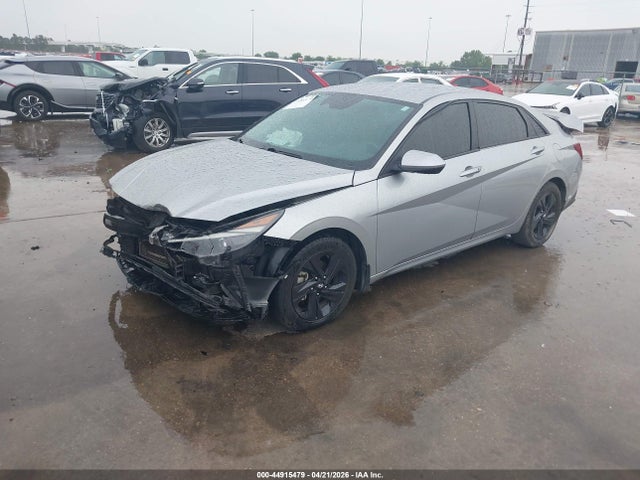 Hyundai ELANTRA SEL 2022 5NPLM4AG2NH077080 Image 2