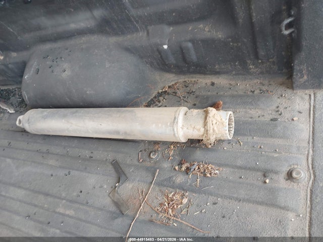 5TFUY5F18EX361904 Toyota Tundra Sr5 5.7l V8