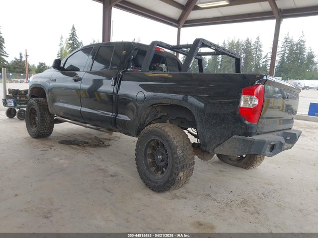5TFUY5F18EX361904 Toyota Tundra Sr5 5.7l V8
