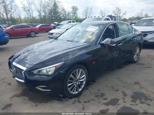 44915486 :رقم المزاد ، JN1EV7AR5JM442251 vin ، 2018 Infiniti Q50 3.0t Luxe مزاد بيع