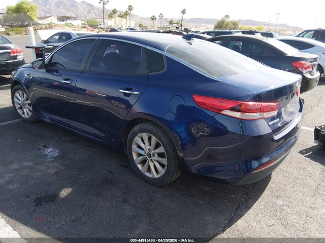 44915498 :رقم المزاد ، 5XXGT4L32HG140452 vin ، 2017 Kia Optima Lx مزاد بيع
