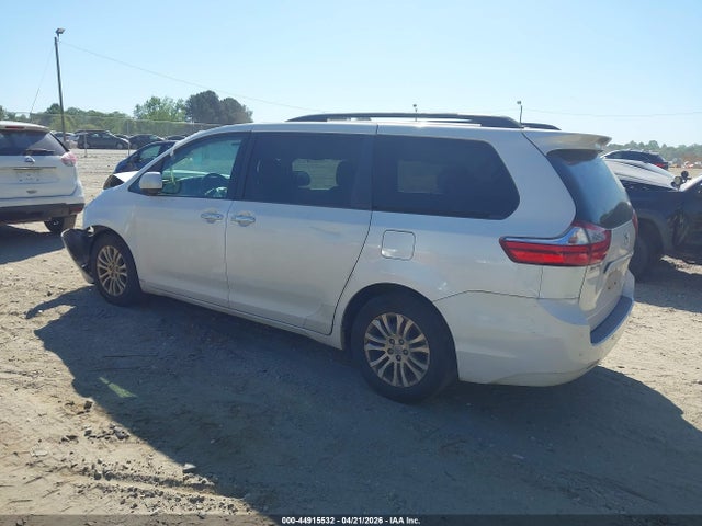 Продажа на аукционе авто 2017 Toyota Sienna Xle Premium 8 Passenger, vin: 5TDYZ3DC3HS803652, номер лота: 44915532