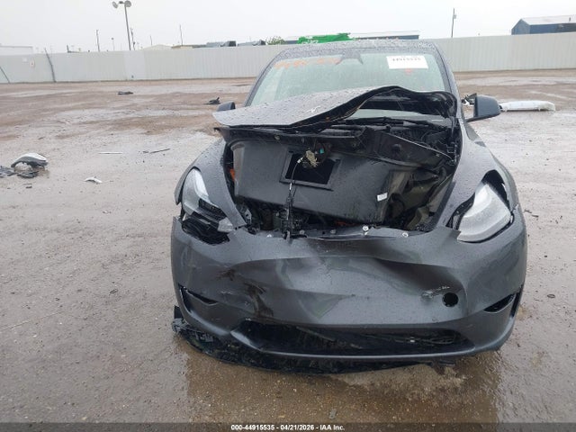 Продаж на аукціоні авто 2023 Tesla Model Y Awd/long Range Dual Motor All-wheel Drive, vin: 7SAYGDEE1PA138409, номер лоту: 44915535