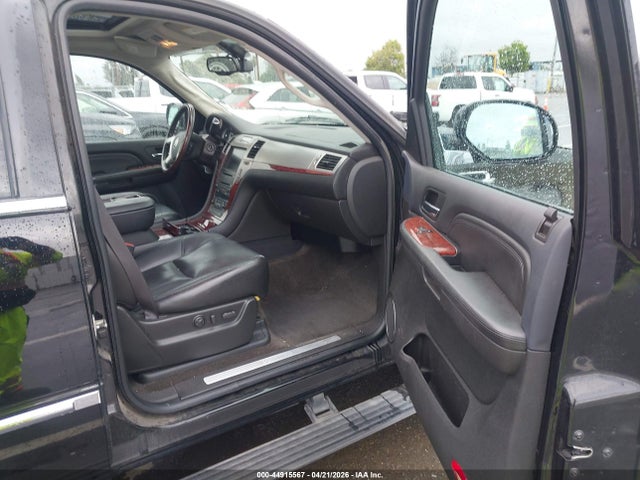 Продажа на аукционе авто 2009 Cadillac Escalade Esv Standard, vin: 1GYFK26289R190514, номер лота: 44915567