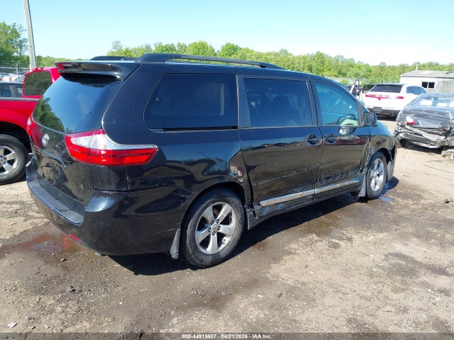 Продажа на аукционе авто 2017 Toyota Sienna Le 8 Passenger, vin: 5TDKZ3DC2HS793993, номер лота: 44915607