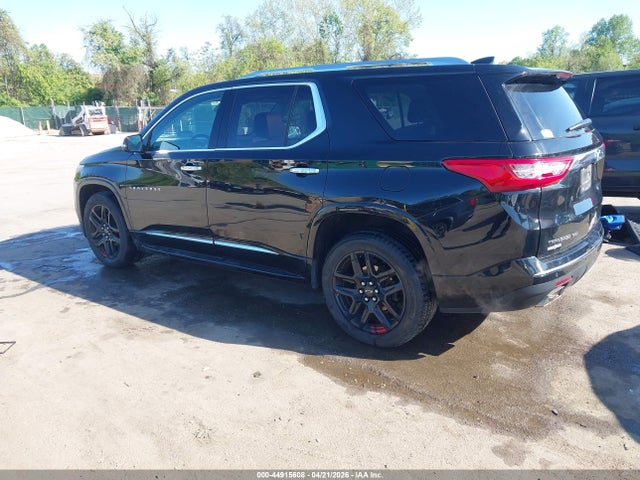 44915608 :رقم المزاد ، 1GNEVKKW2JJ173929 vin ، 2018 Chevrolet Traverse High Country مزاد بيع
