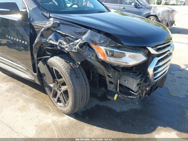 44915608 :رقم المزاد ، 1GNEVKKW2JJ173929 vin ، 2018 Chevrolet Traverse High Country مزاد بيع