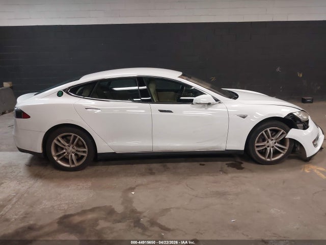 Aukcja sprzedaży 2015 Tesla Model S 60/70/85, vin: 5YJSA1H16FFP77270, numer aukcji: 44915650