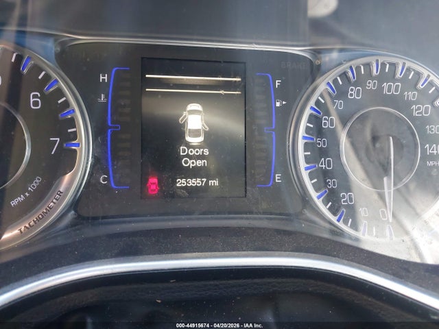 Aukcja sprzedaży 2015 Chrysler 200 Limited, vin: 1C3CCCAB5FN561297, numer aukcji: 44915674