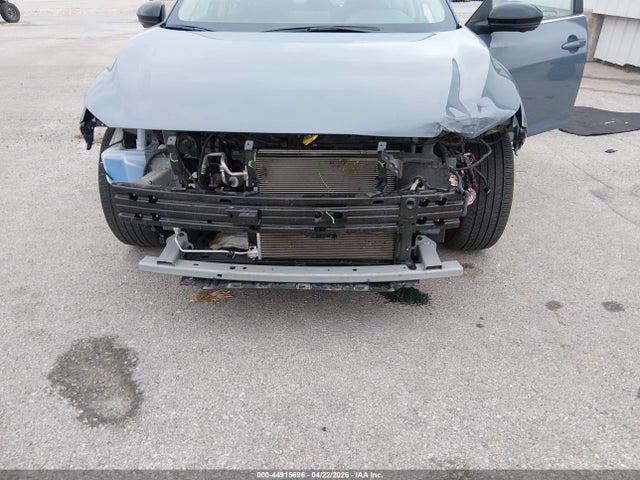 Продажа на аукционе авто 2024 Nissan Sentra Sr Xtronic Cvt, vin: 3N1AB8DV1RY391166, номер лота: 44915696