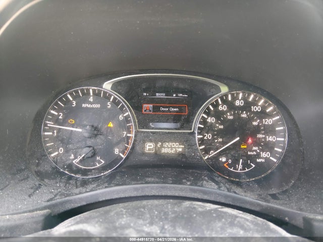 2015 Nissan Pathfinder Platinum მანქანა იყიდება აუქციონზე, vin: 5N1AR2MM0FC638979, აუქციონის ნომერი: 44915720