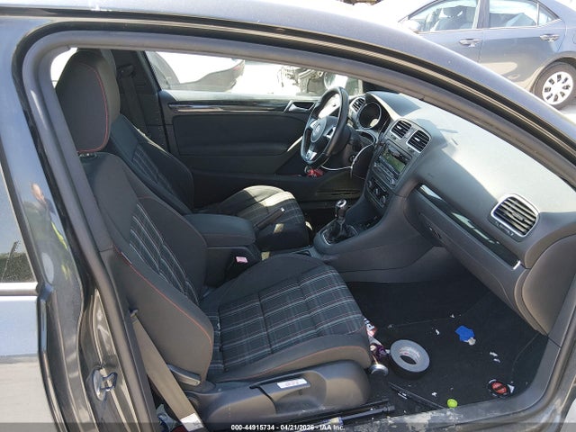 Продажа на аукционе авто 2013 Volkswagen Gti 2-door, vin: WVWEV7AJ2DW044768, номер лота: 44915734