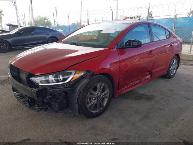 KMHD84LFXHU102505 Hyundai ELANTRA SE