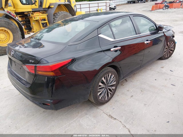 44915781 :رقم المزاد ، 1N4BL4DV2PN323479 vin ، 2023 Nissan Altima Sv Fwd مزاد بيع