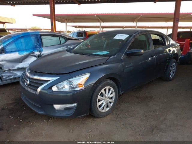 Nissan Altima 2.5 S 2015 1N4AL3AP1FC279982 Image 2