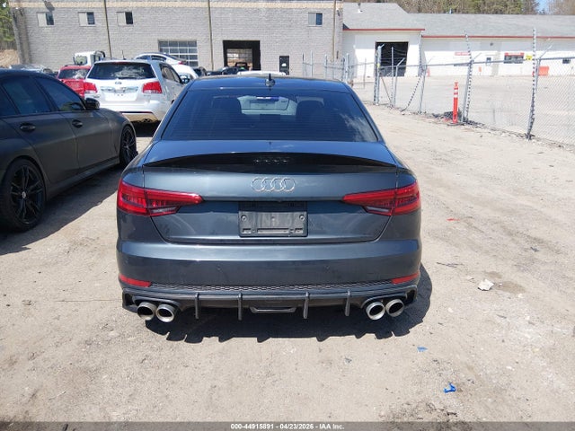 2017 Audi A4 2.0t Premium მანქანა იყიდება აუქციონზე, vin: WAUENAF48HN056173, აუქციონის ნომერი: 44915891