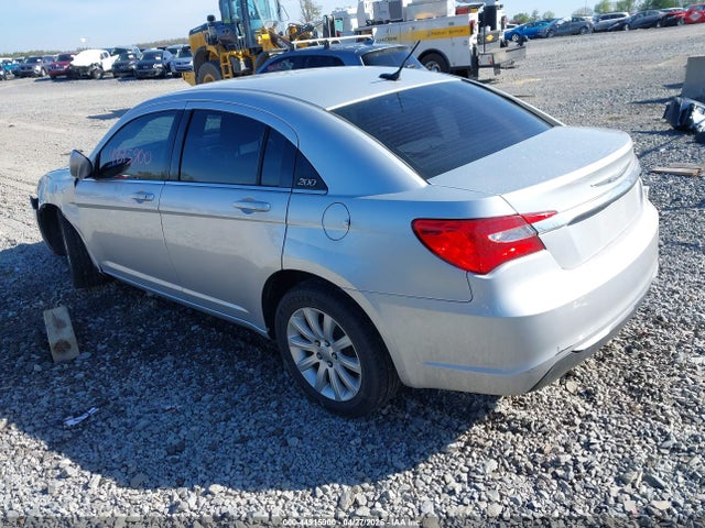 2012 Chrysler 200 Touring მანქანა იყიდება აუქციონზე, vin: 1C3CCBBG2CN184640, აუქციონის ნომერი: 44915900