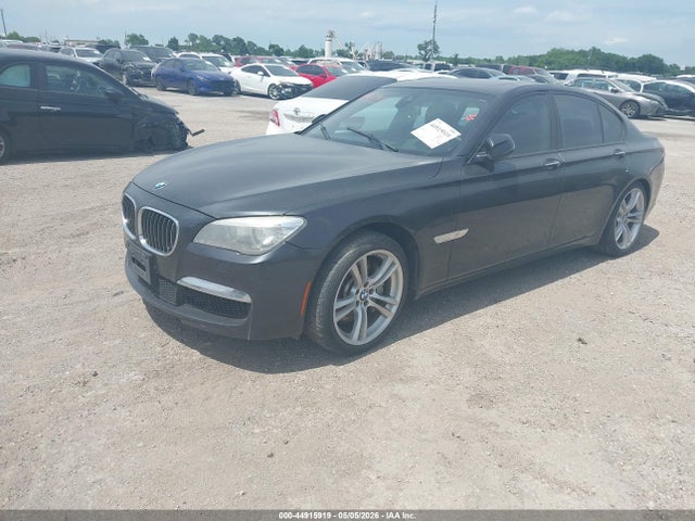 44915919 :رقم المزاد ، WBAYA8C52DD227546 vin ، 2013 Bmw 750i مزاد بيع