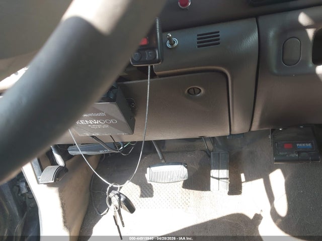 Aukcja sprzedaży 2002 Ford F-250 Lariat/xl/xlt, vin: 1FTNW21F62EC68477, numer aukcji: 44915940