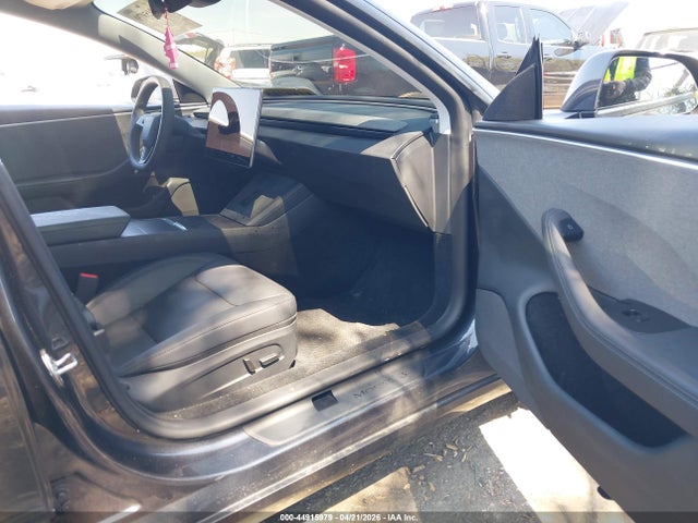 5YJ3E1EA1SF042591 Tesla Model 3 Long Range Rear-wheel Drive/standard Rear-wheel Drive