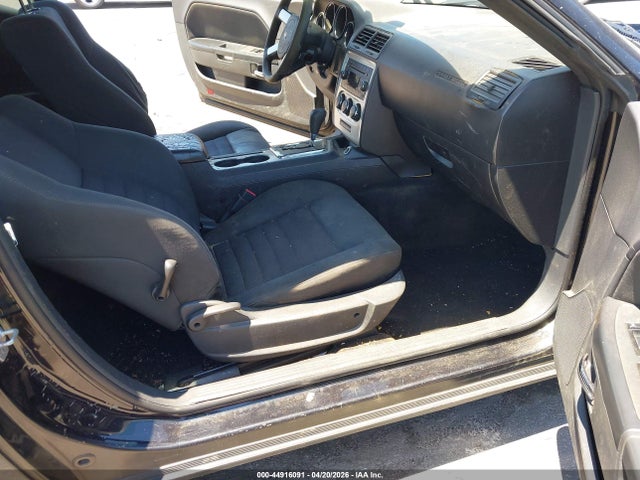 Продажа на аукционе авто 2010 Dodge Challenger Se, vin: 2B3CJ4DV4AH228699, номер лота: 44916091