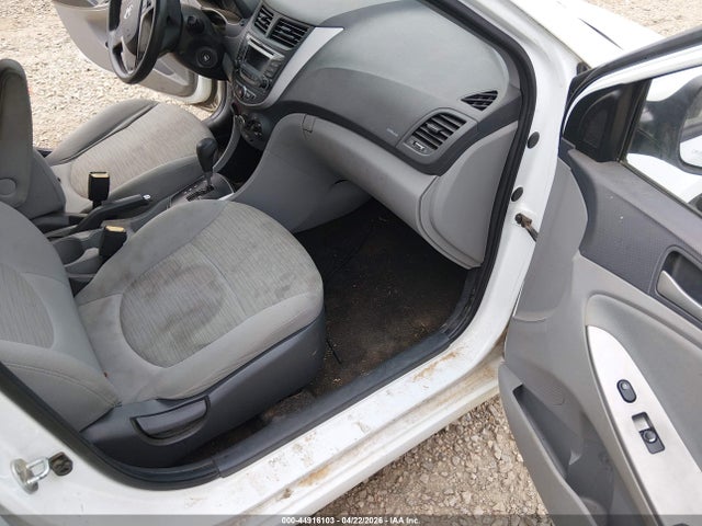 44916103 :رقم المزاد ، KMHCT5AE4FU204647 vin ، 2015 Hyundai Accent Gs مزاد بيع