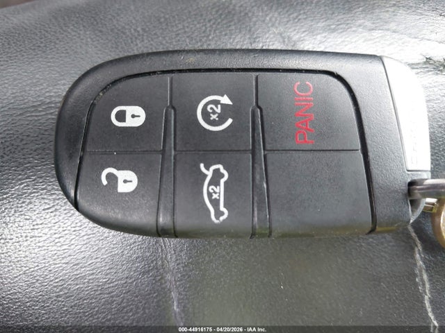 44916175 :رقم المزاد ، 2C3CCAAG5DH630415 vin ، 2013 Chrysler 300 Motown مزاد بيع