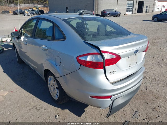 3FADP4AJ5FM135353 Ford FIESTA S