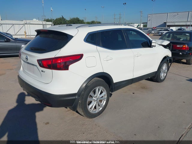 2017 Nissan Rogue Sport Sv მანქანა იყიდება აუქციონზე, vin: JN1BJ1CP8HW010937, აუქციონის ნომერი: 44916238