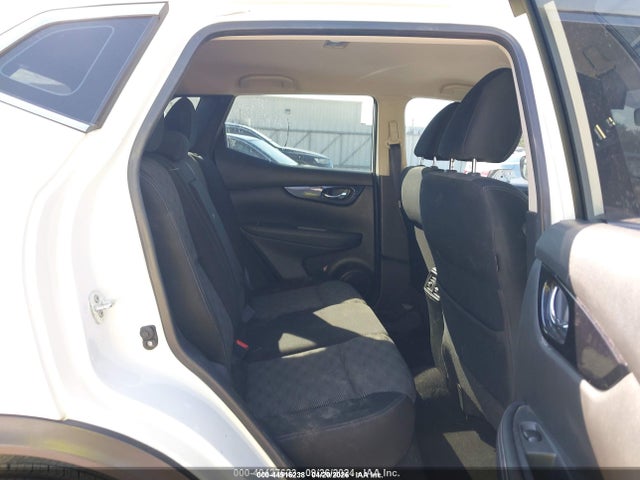 2017 Nissan Rogue Sport Sv მანქანა იყიდება აუქციონზე, vin: JN1BJ1CP8HW010937, აუქციონის ნომერი: 44916238